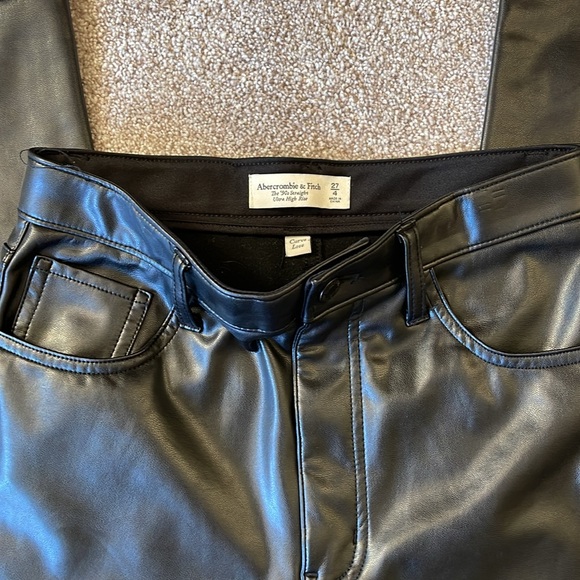 Abercrombie & Fitch 90s Curve Love Vegan Leather Pants Sz 27/4 - Picture 11 of 14